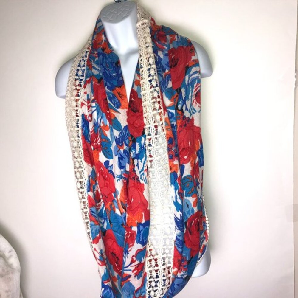 Rose & Rose Infinity Scarf Victorian Fairy Roses &‎ Lace